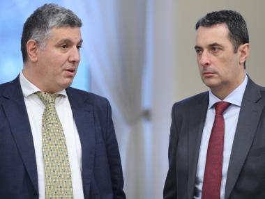 Седмични новини, транспорт и инфраструктура: АПИ тайно подписва договори; БДЖ купува втора ръка вагони