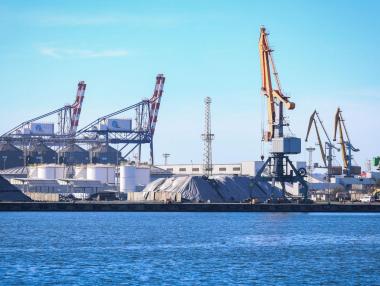 Българският износ потъна с близо 7% през 2023 г.