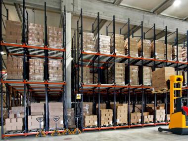 Българският бизнес масово наема складове в Румъния