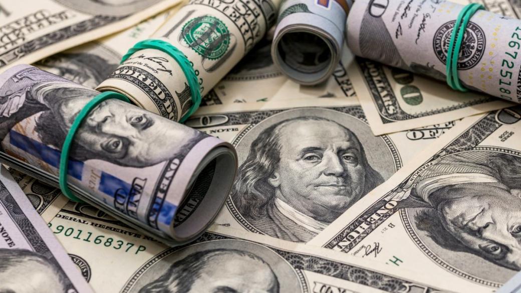 Защо щатският долар отново набира сила?