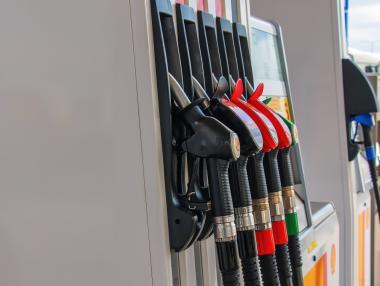 Годишната инфлация в България се забави до 3.3%