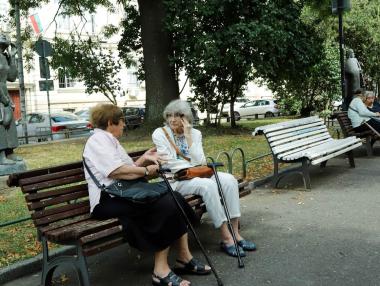Великденските надбавки като инструмент за предизборно надиграване