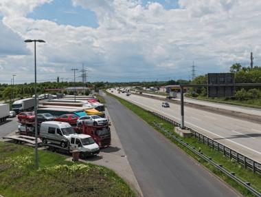 Транспортна фирма строи ТИР паркинг и автосервиз край Сандански