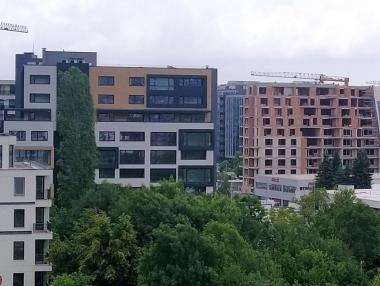 Седмични новини: Нови висини за жилищното кредитиране; Частният влак на „Пимк“ София-Бургас