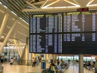 В разгара на лятото: Чуждите туристи заобиколиха България