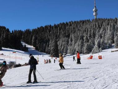 Ски курортите в България вдигнаха цените на картите
