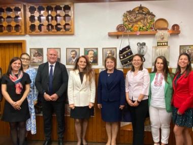 Подкаст | Българското училище в Женева, което поддържа връзката с родината