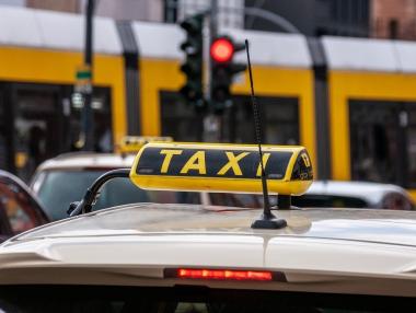 Липса на пари проваля мечтите на Европа за летящи таксита