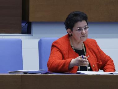 МФ се отказа от допълнителния данък за добивните компании