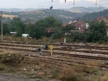 Жалби спряха 725-милионния търг за модернизация на жп линията Медковец – Срацимир