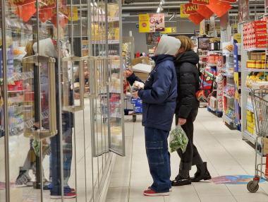 „Хаос и липса на стоки“: Tаванът на надценките вещае само проблеми