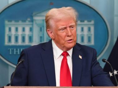 Доналд Тръмп наложи 25% мита върху вноса на автомобили