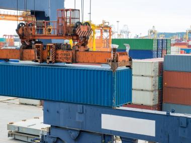 Малките страни ще се окажат оплетени в мрежата от американски вносни мита