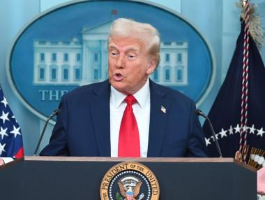 Тръмп заплаши да възобнови високите вносни мита за партньорите