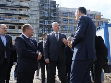 Желязков обеща детската болница в Бургас да е готова до края на годината