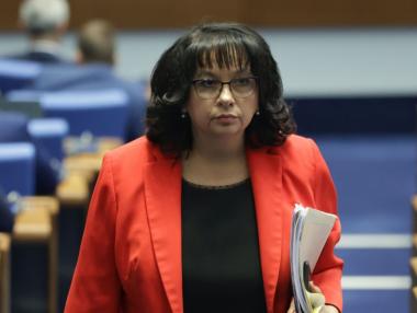 „Без притеснения“: Според Петкова няма основание за негативен доклад за еврото