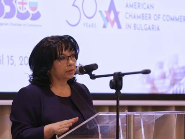 Раздуването на бюджетния дефицит засега е спряло при 1.9 млрд. лв.