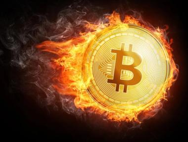 Търговска сделка изстреля биткойн над 100 000 долара