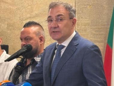 Еднодневните договори вече няма да изискват лична карта