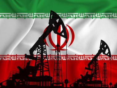 Петролът поскъпна с 9% след ударите на Израел срещу Иран