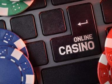 МФ предлага: Онлайн залаганията с лимит до 4 часа и до 10 заплати загуба