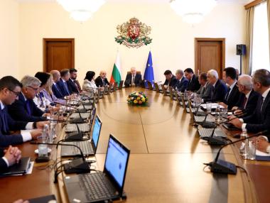Тол камерите вече ще санкционират движение в аварийните ленти