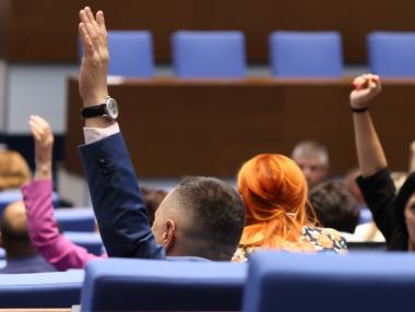 Депутатите одобриха следенето на средна скорост от тол системата