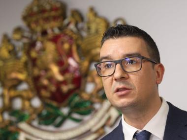 Държавата обещава до седмица да има насоки за двойното обозначаване на цените