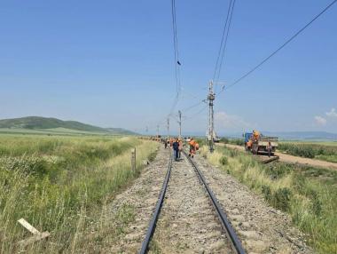 Вечерни новини: Неясна фирма спъва жп връзка със Северна Македония; Нов глемпинг в Боровец