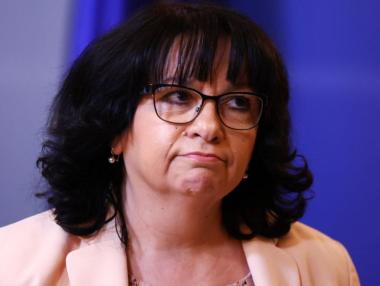 Вечерни новини: Фирмите не искат да даряват за бюджета; Държавата заплаши строителите на „Хемус“