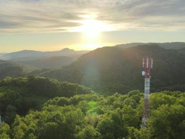 Залог за стотици милиони: Ще успее ли България навреме да изгради 7000 км оптична мрежа