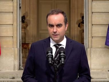 Новият френски премиер издържа само седмица – страната е в политически хаос