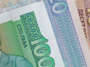 МФ тегли още 300 млн. лв. от вътрешния пазар
