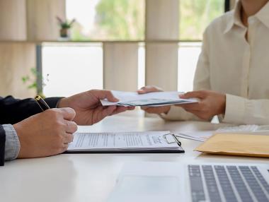 Стратегическата сделка на ITF на горещия пазар на бързи кредити