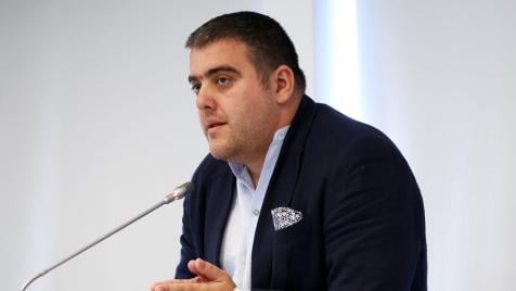 Министърът е обещал на синдикатите минималната заплата да е 1213 лв.