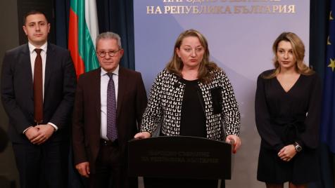 Минималната заплата в България все пак ще скочи до 1213 лв.