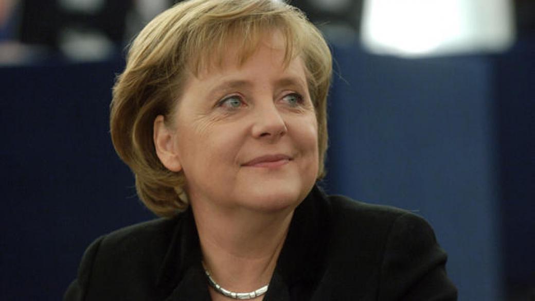 Меркел помирява Македония и Гърция