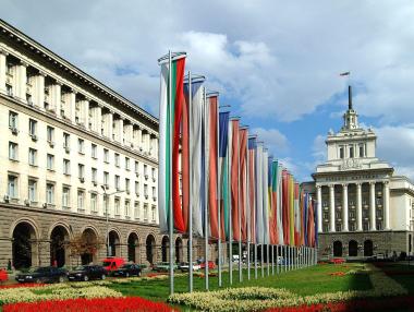 За цената да информираш държавата