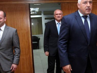 Реформаторите притискат ГЕРБ за 1/4 от 28-те областни управители