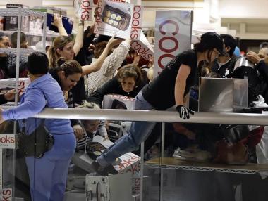 „Черният петък” посивя с 11%