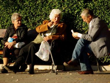 Близо 100 000 нови пенсионери през 2014 г.