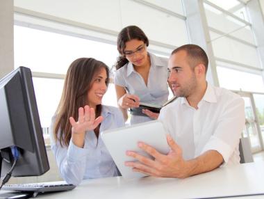 Оферта за 15 000 евро: Adecco си търси младеж за директор