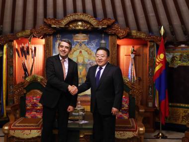 Улан Батор прави метро като в София