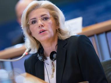 Еврокомисар Корина Крецу идва на инспекция в България