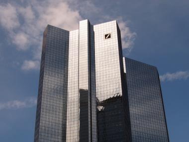 Обиск в офиси на Deutsche Bank във Франкфурт