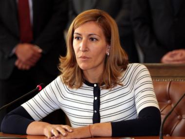 Ангелкова даде на прокурор кмета на Несебър