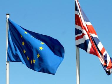 Продължават острите спорове около британския референдум