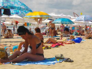 Събират по 5 лева за хавлия на плажа