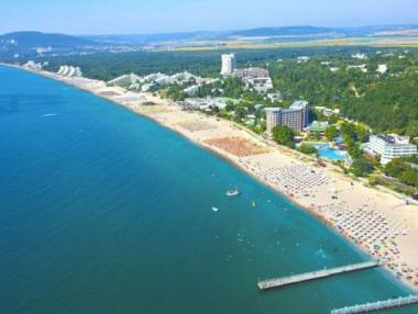 Морето през септември с над 30% по-евтино