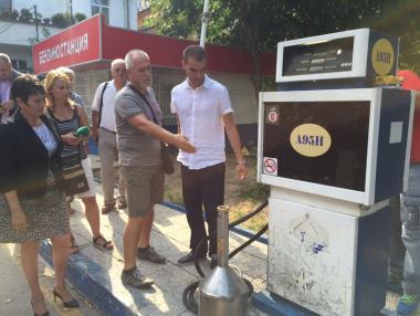 Откриха първата нередност при бензиноколонките